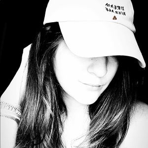 Meet your Posher, Raven